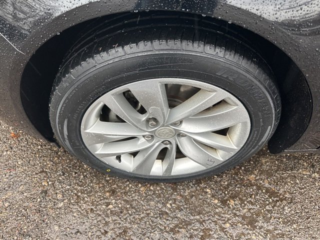 Used 2014 Buick Regal Premium image 9