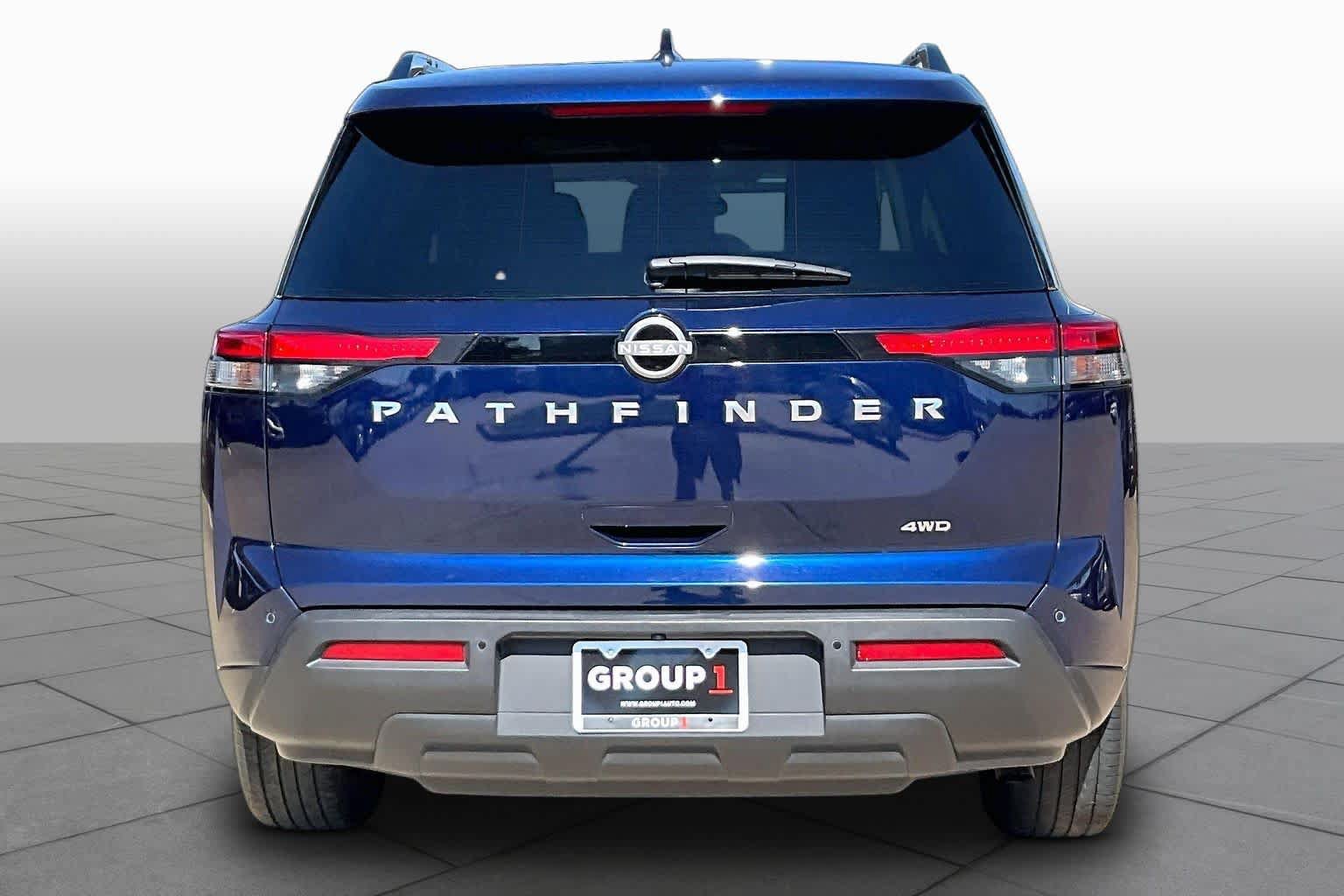 Used 2025 Nissan Pathfinder SV AWD/4WD image 4
