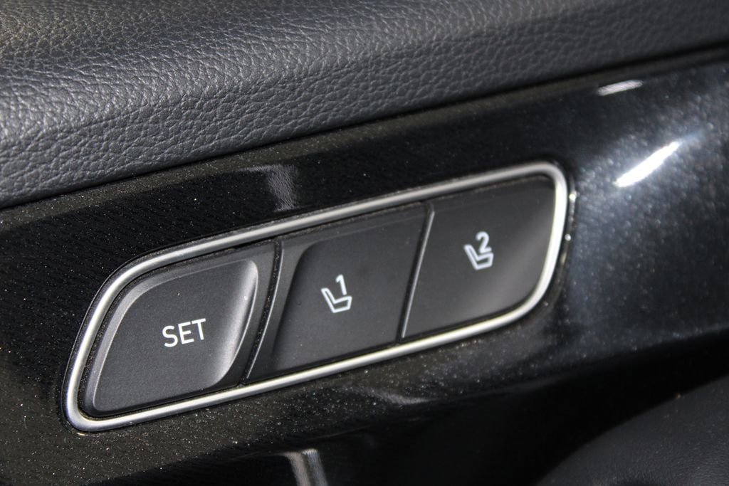 Used 2022 Hyundai Palisade Calligraphy image 42