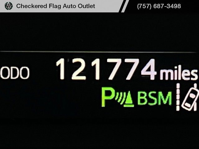 Used 2017 Toyota RAV4 SE image 26