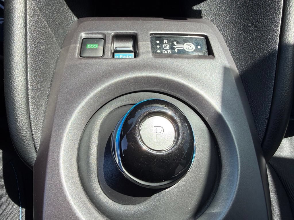 Certified 2024 Nissan Leaf S FWD image 20
