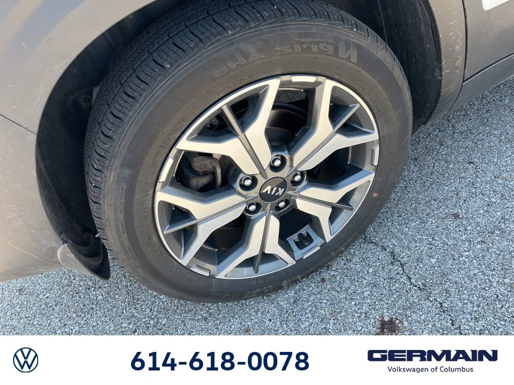 Used 2021 Kia Seltos EX AWD/4WD image 16