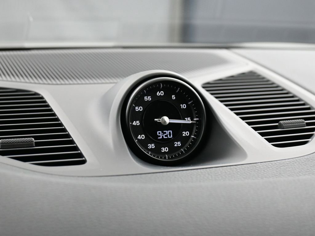 New 2026 Porsche Cayenne S image 21