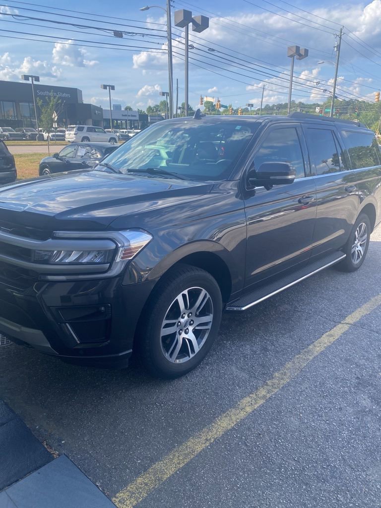 Used 2022 Ford Expedition Max XLT AWD/4WD image 1
