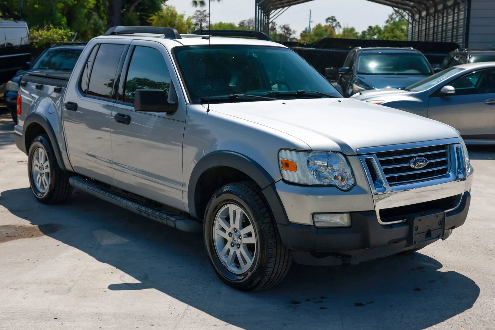 Used 2009 Ford Explorer Sport Trac XLT image 9
