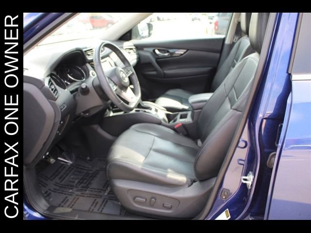 Used 2017 Nissan Rogue SL w/ SL Premium Package AWD/4WD image 16