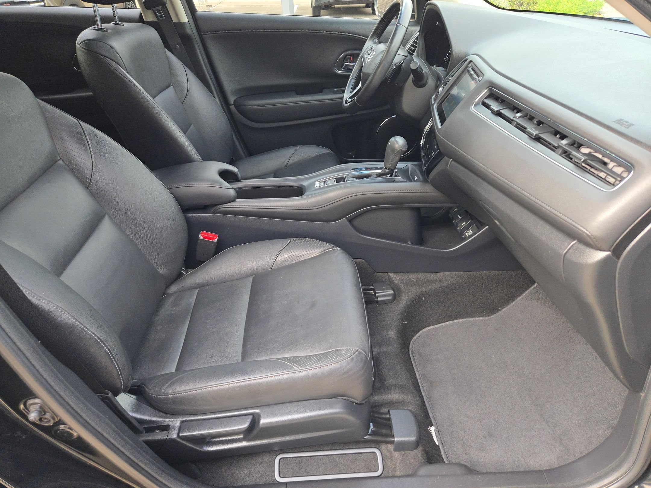 Used 2017 Honda HR-V EX-L image 28