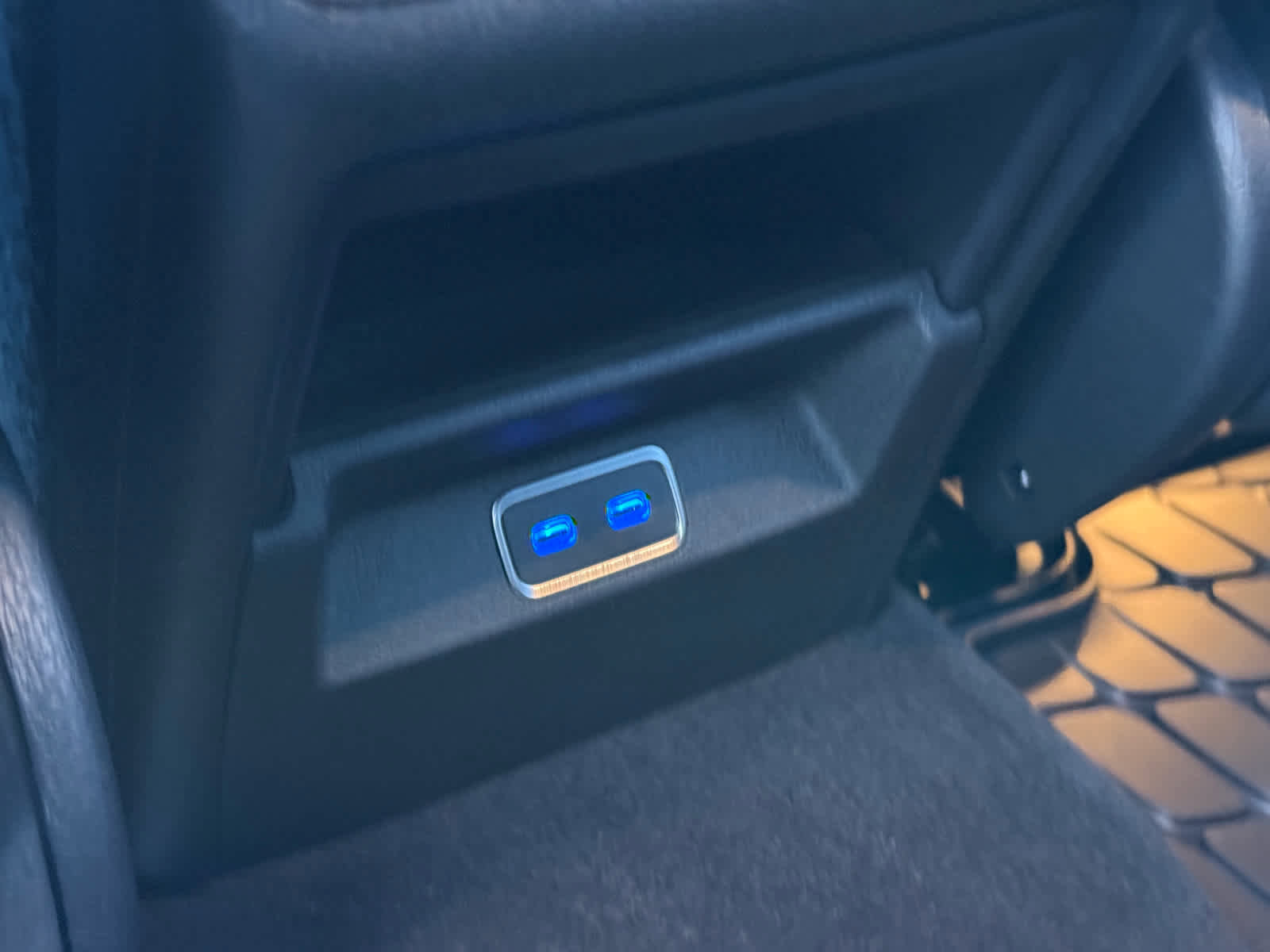 Certified 2025 Mercedes-Benz GLE 350 4MATIC image 33