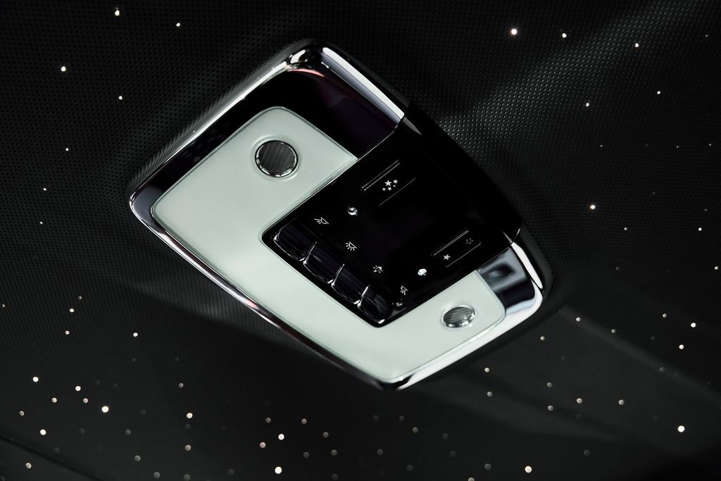 Used 2026 Rolls-Royce Cullinan image 55