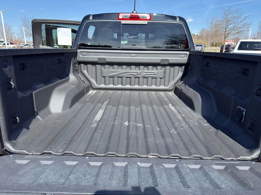 Used 2024 Chevrolet Colorado ZR2 w/ Technology Package image 27