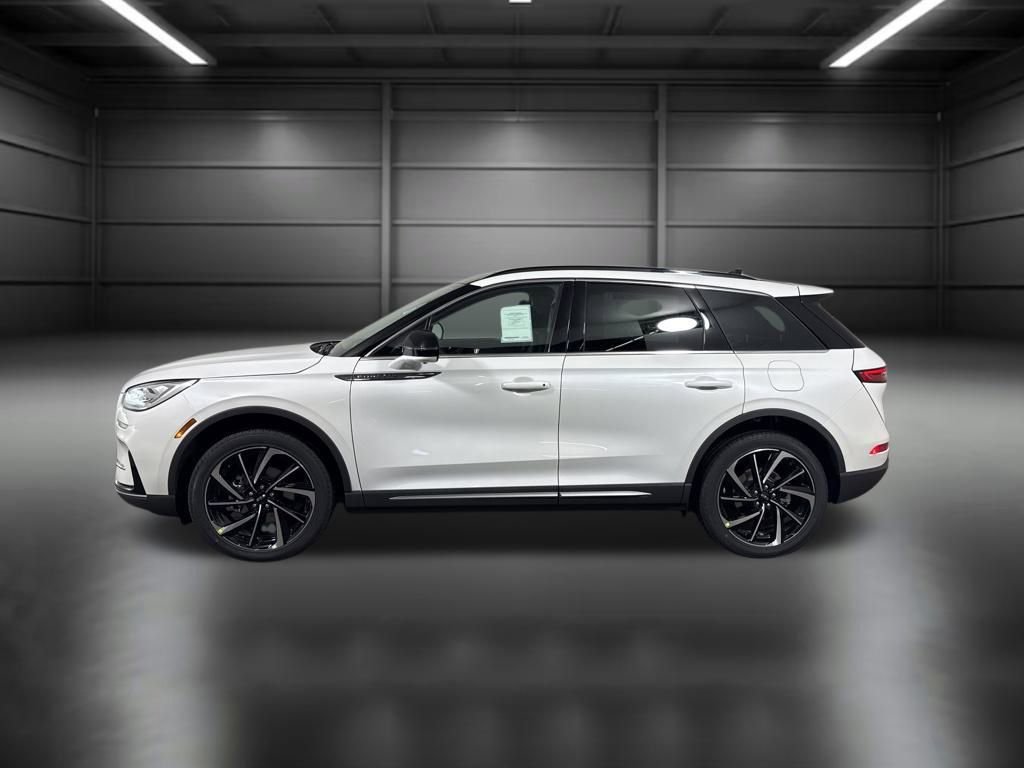 New 2026 Lincoln Corsair Reserve image 2