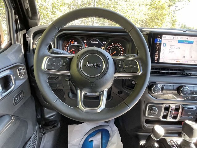 New 2027 Jeep Wrangler Unlimited Sahara AWD/4WD image 13