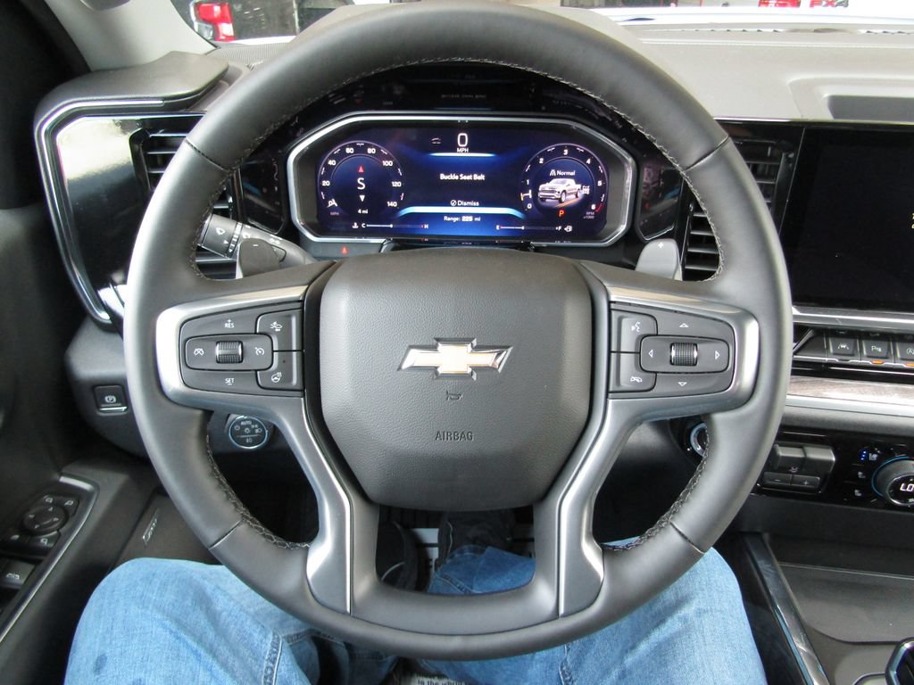New 2026 Chevrolet Silverado 1500 LTZ w/ LTZ Premium Package AWD/4WD image 31