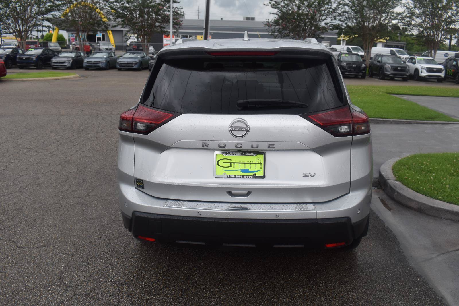 Certified 2024 Nissan Rogue SV w/ SV Premium Package FWD image 10