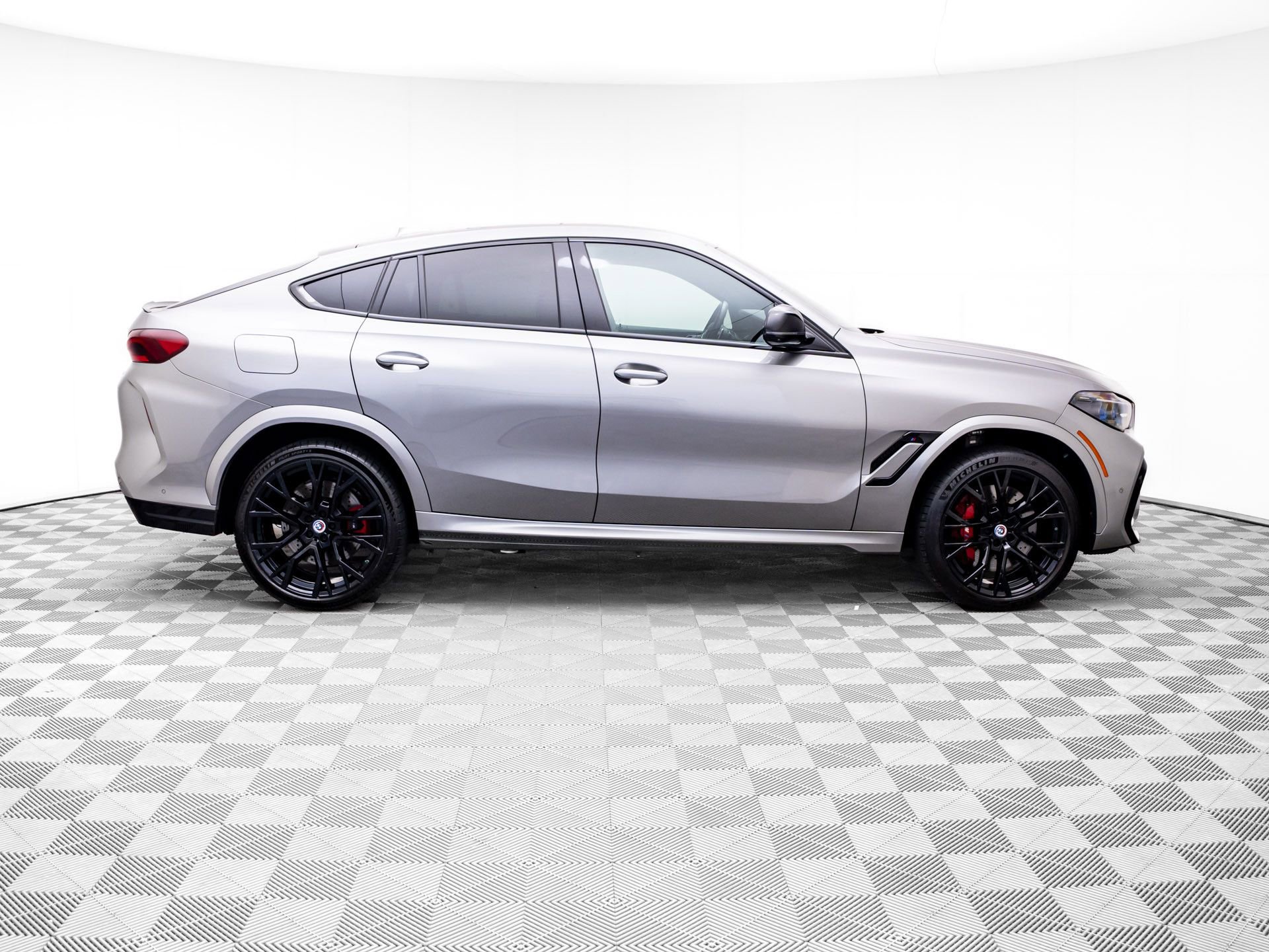 Certified 2023 BMW X6 M w/ Competition Package image 6