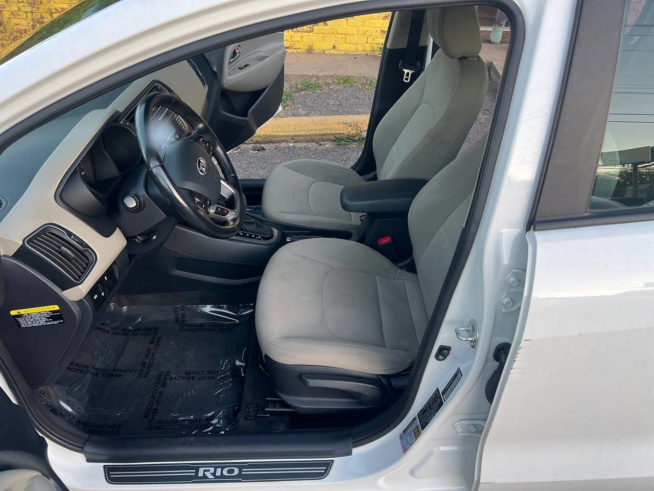 Used 2016 Kia Rio EX image 10