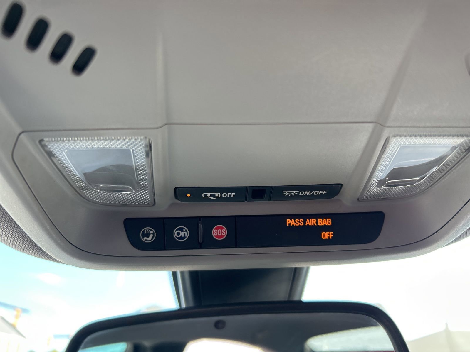 Used 2018 Chevrolet Malibu LT image 16