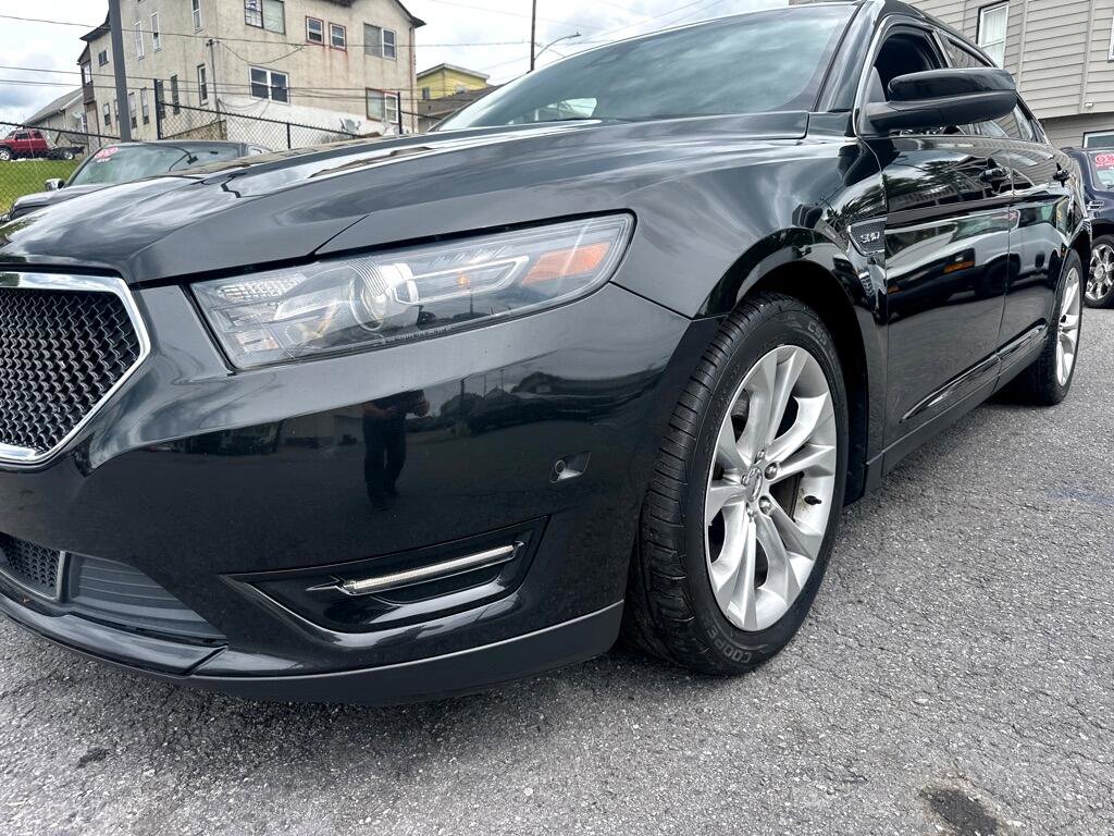 Used 2013 Ford Taurus SHO image 13