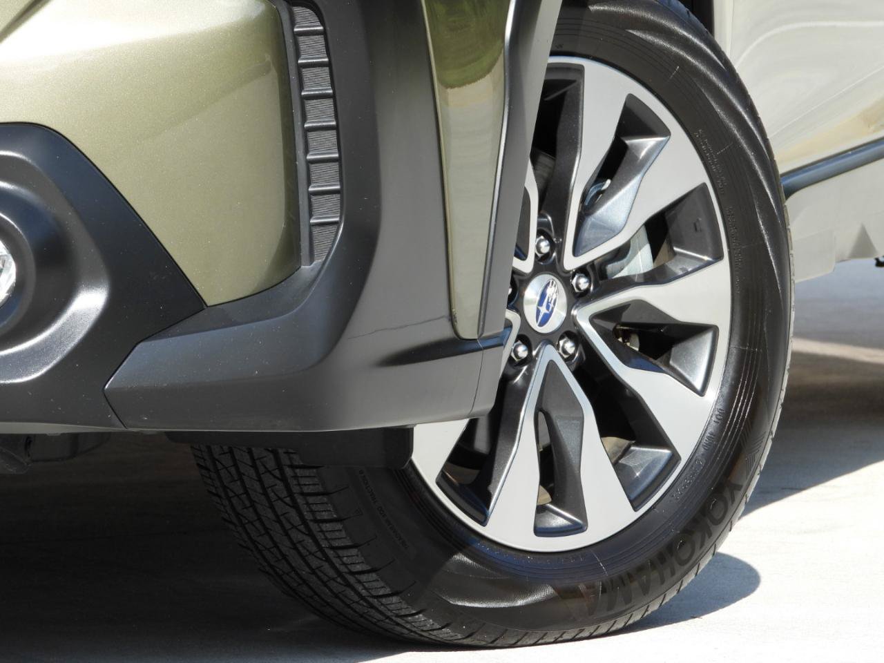 Used 2023 Subaru Outback Limited AWD/4WD image 6