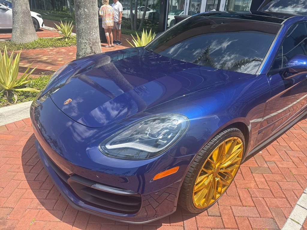 Used 2022 Porsche Panamera Platinum Edition RWD image 2