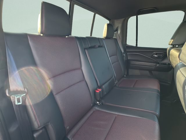 Certified 2019 Honda Ridgeline Black Edition image 15