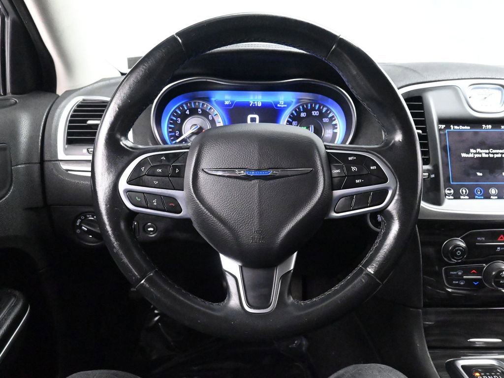 Used 2019 Chrysler 300 Touring w/ Sport Appearance Package image 24