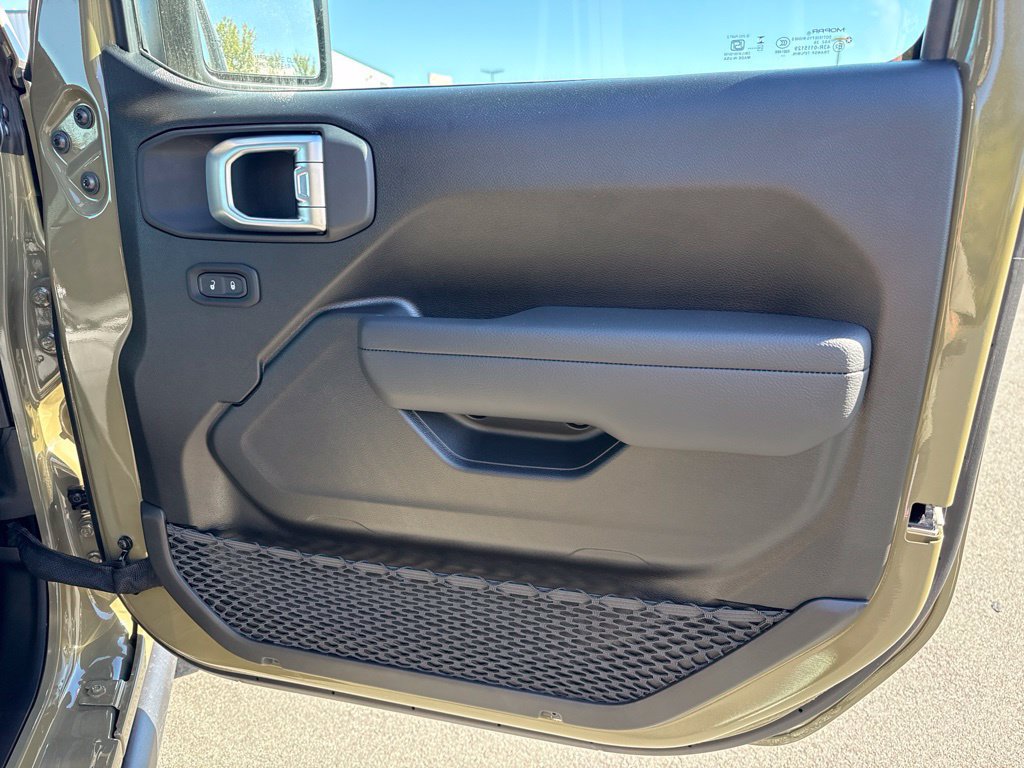 New 2027 Jeep Gladiator Sport AWD/4WD image 10