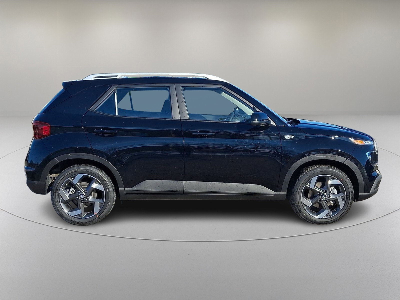 New 2026 Hyundai Venue SEL FWD image 8