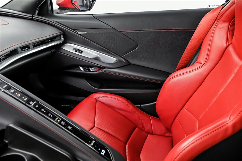 Used 2023 Chevrolet Corvette Stingray Convertible w/ Z51 Performance Package RWD image 28