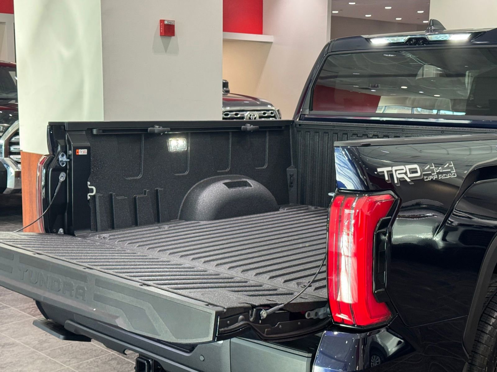 New 2026 Toyota Tundra Limited AWD/4WD image 10