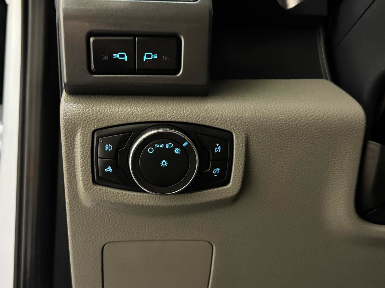 Used 2022 Ford F250 XLT w/ XLT Value Package AWD/4WD image 30