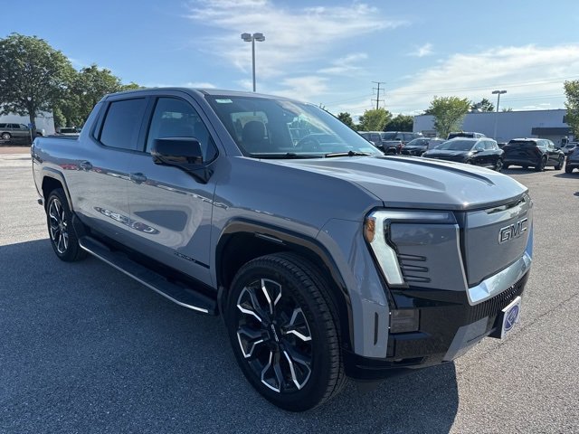 New 2024 GMC Sierra EV Denali image 8