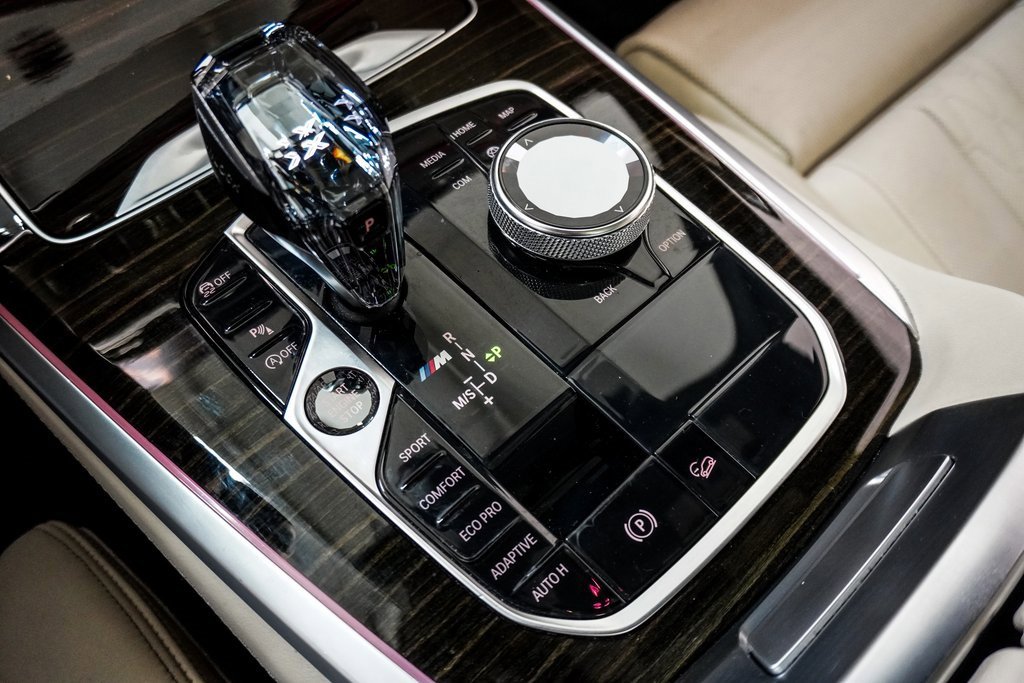 Used 2020 BMW X5 M50i w/ Premium Package image 45