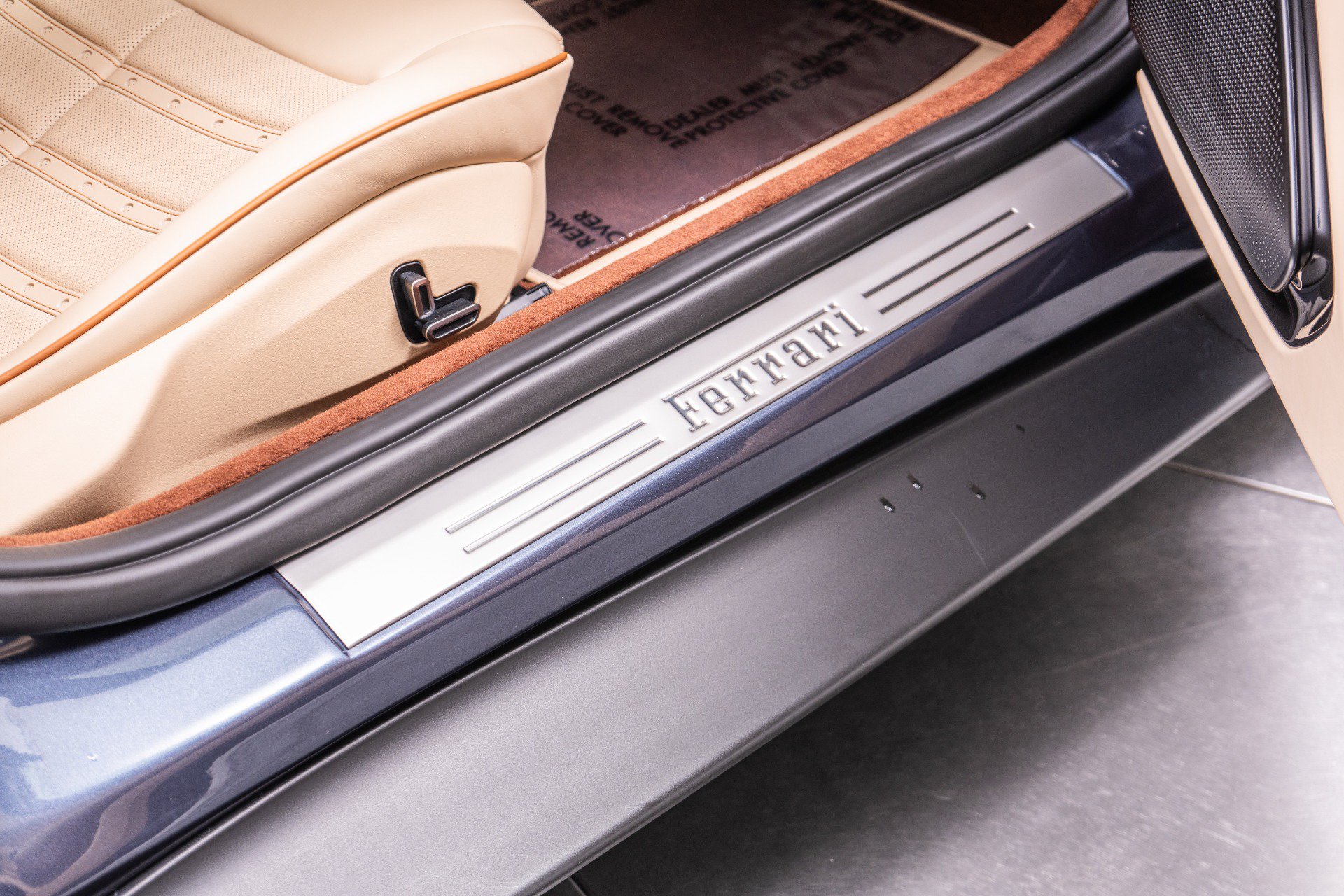 Used 2022 Ferrari Roma RWD image 34