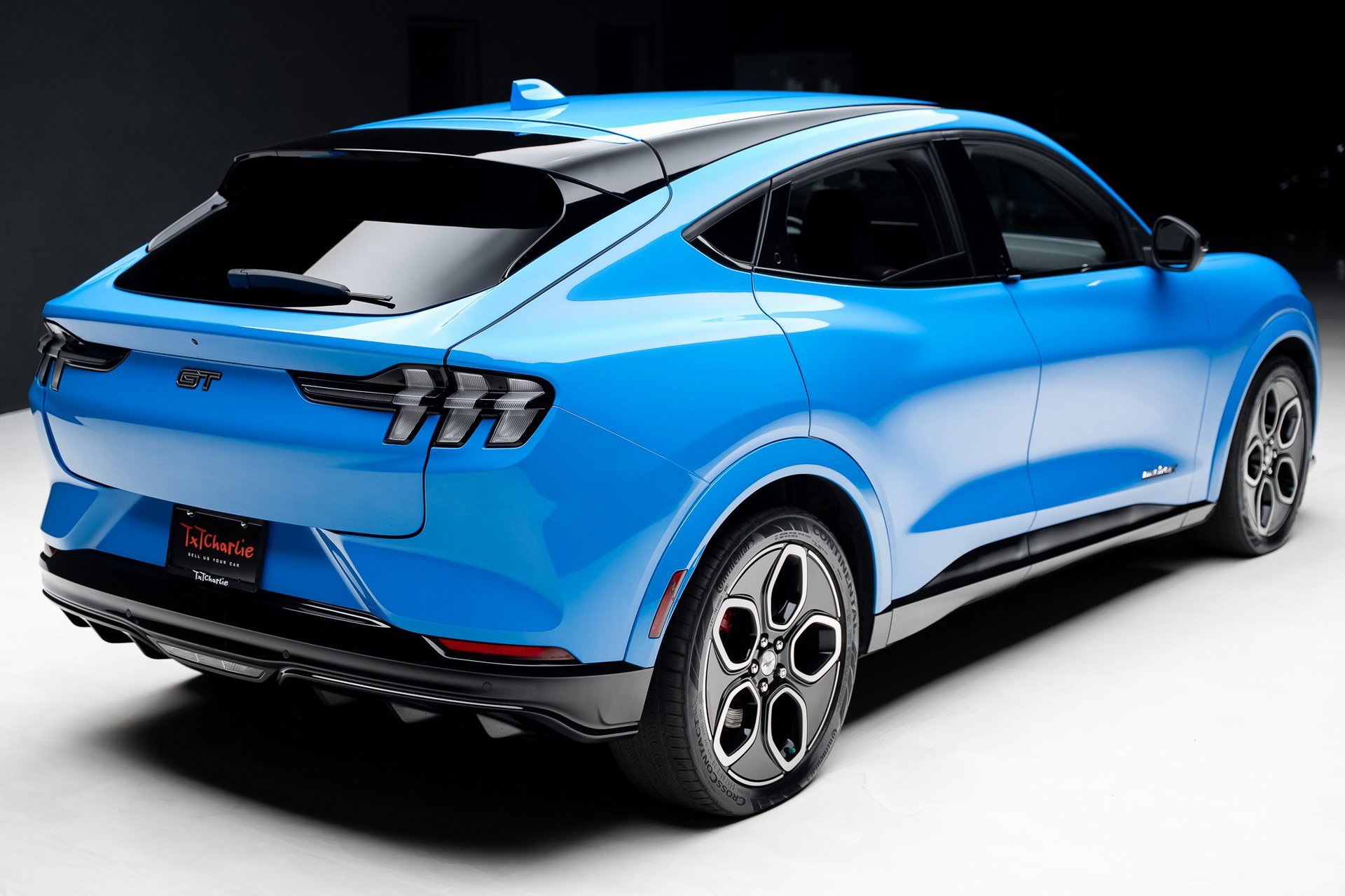 Used 2021 Ford Mustang Mach-E GT image 31