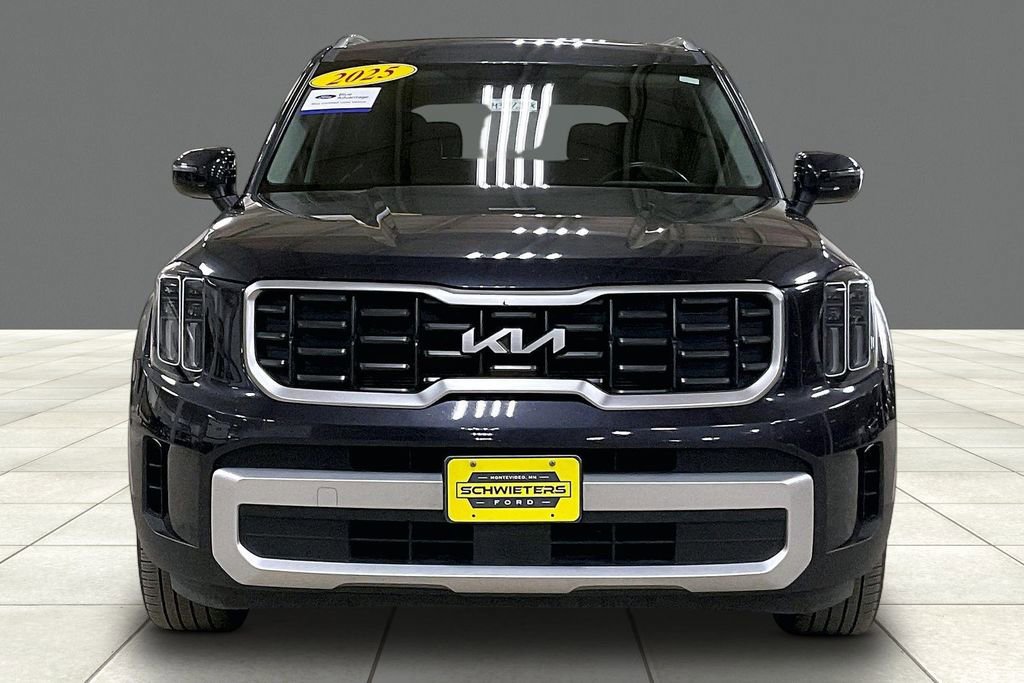 Used 2025 Kia Telluride S image 3