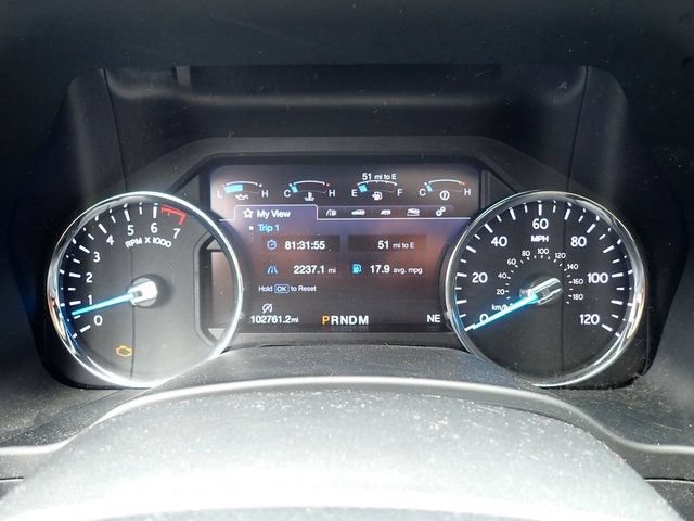 Used 2019 Ford Expedition XLT w/ Equipment Group 202A AWD/4WD image 16