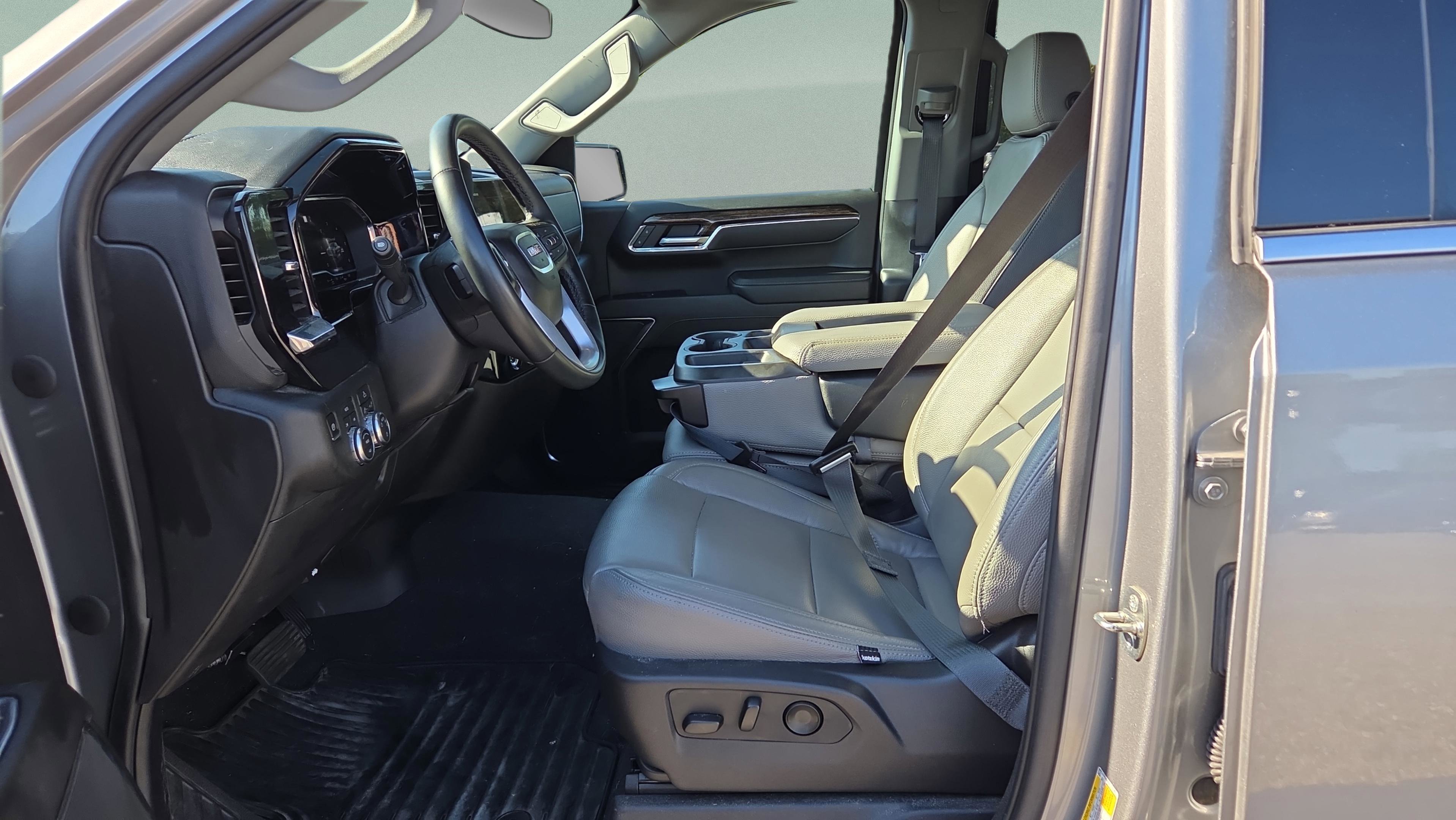 Used 2023 GMC Sierra 1500 SLE AWD/4WD image 9