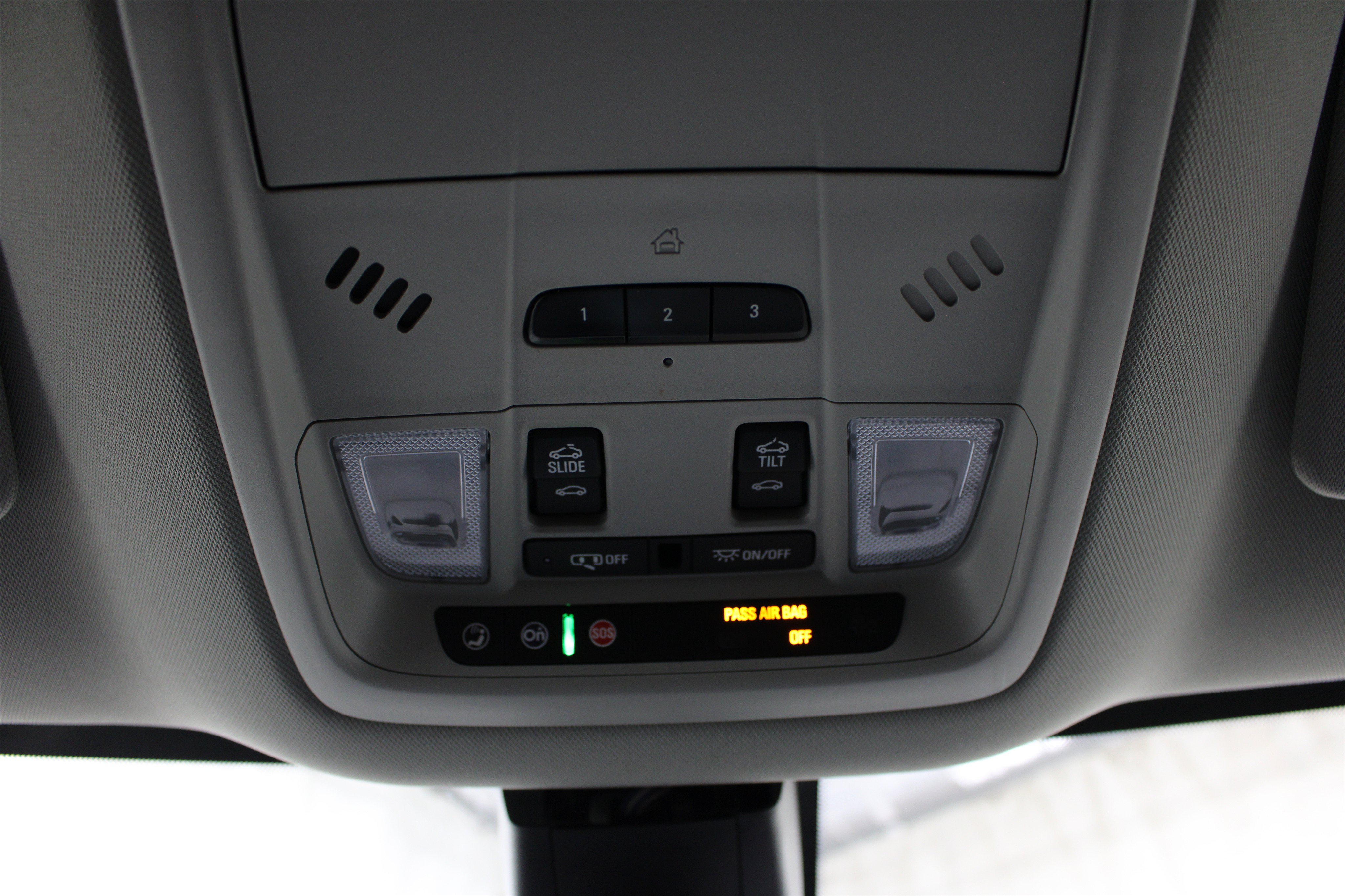 Used 2019 Buick Enclave Avenir w/ Avenir Technology Package FWD image 22