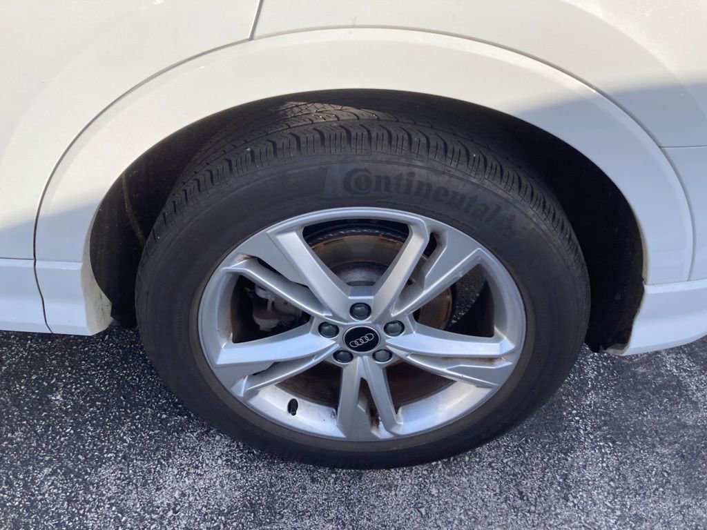 Used 2023 Audi Q3 2.0T Premium Plus w/ Premium Plus Package image 6