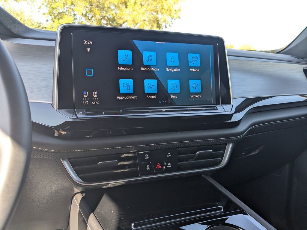 Used 2025 Volkswagen Atlas Cross Sport SE image 19