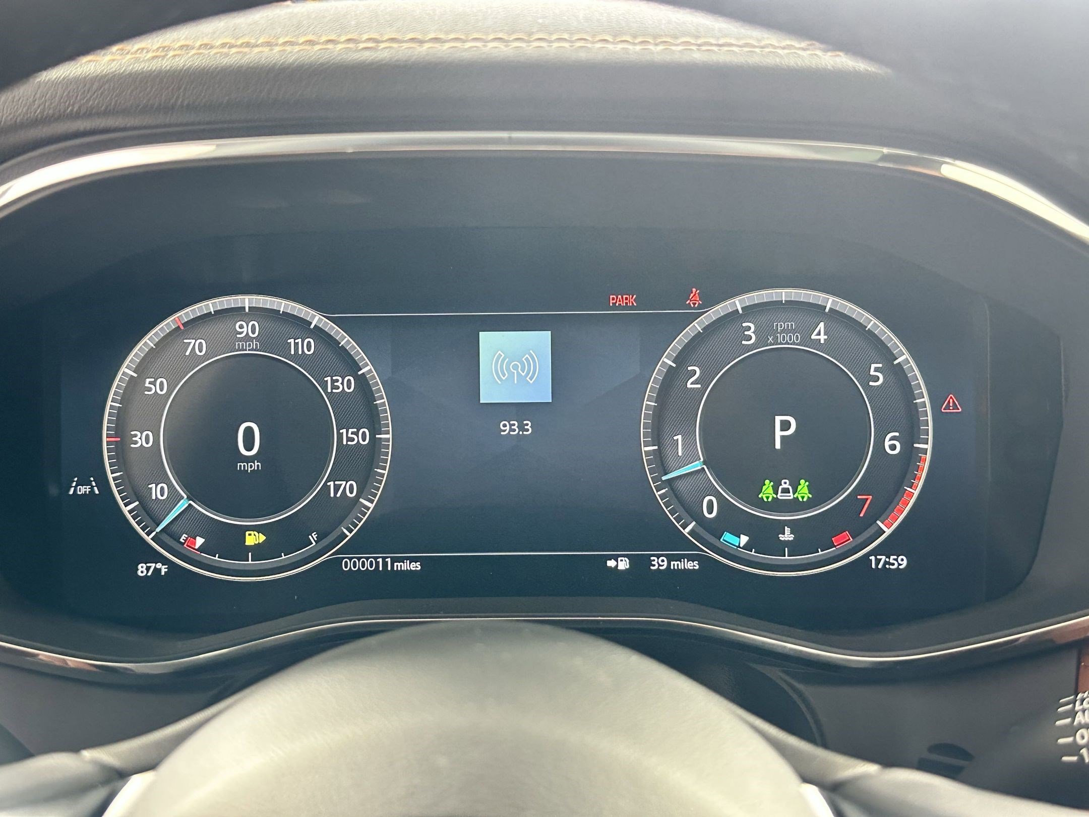 Used 2026 Jaguar F-PACE R-Dynamic S AWD/4WD image 16