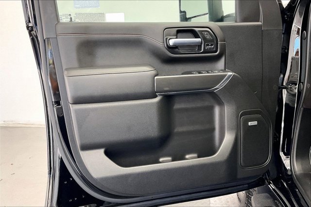 Used 2022 GMC Sierra 2500 AT4 w/ AT4 Premium Plus Package image 26