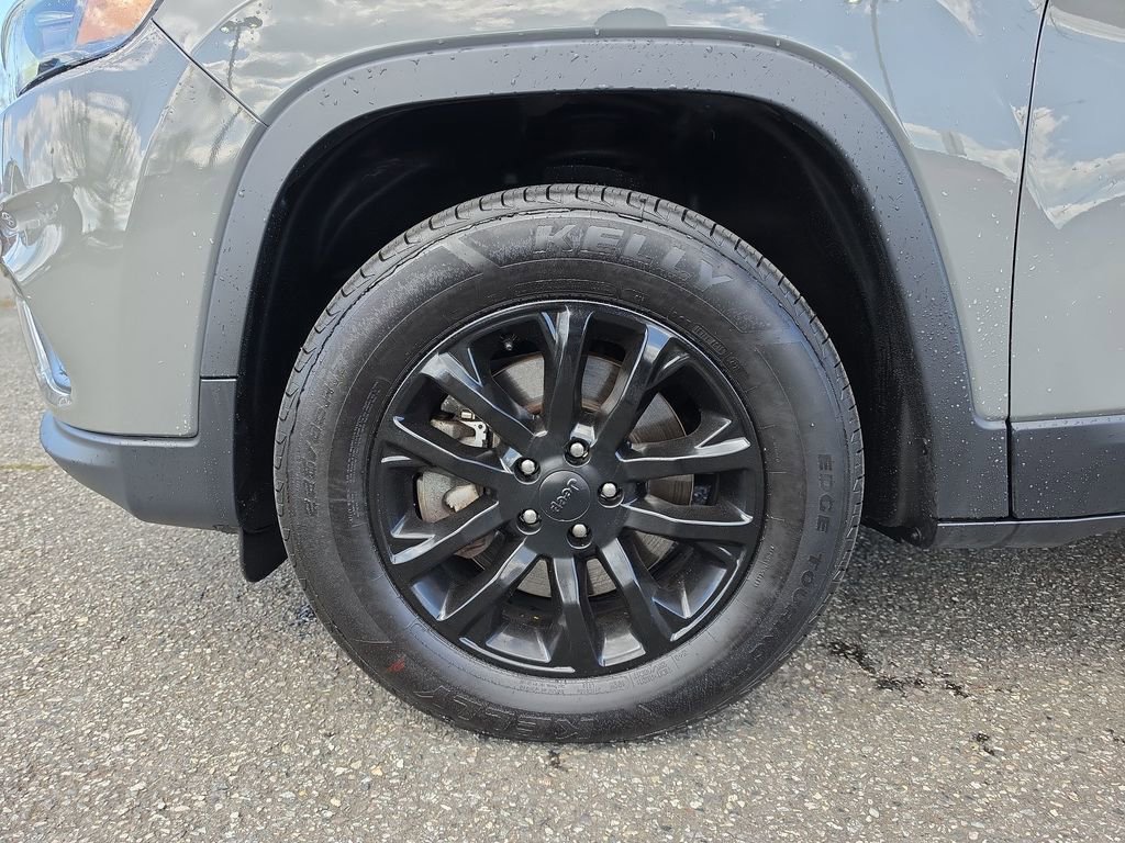 Used 2020 Jeep Cherokee Latitude Plus w/ Cold Weather Group image 34