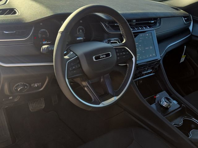 Used 2025 Jeep Grand Cherokee L Laredo w/ Luxury Tech Group I image 20