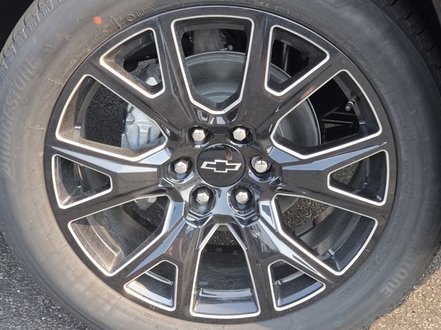 New 2026 Chevrolet Suburban Premier AWD/4WD image 12
