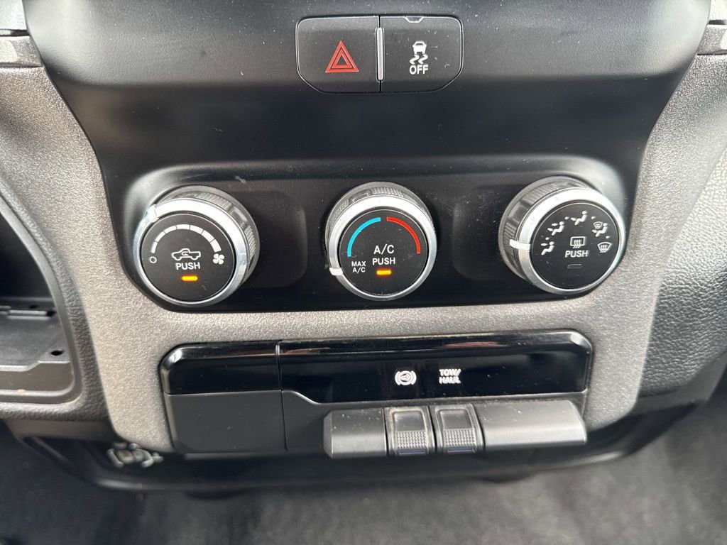 Used 2024 RAM 3500 Tradesman image 17