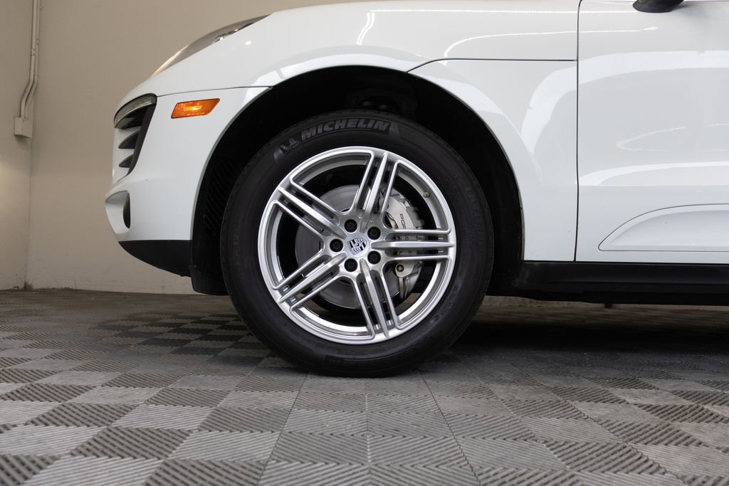 Used 2015 Porsche Macan S AWD/4WD image 9