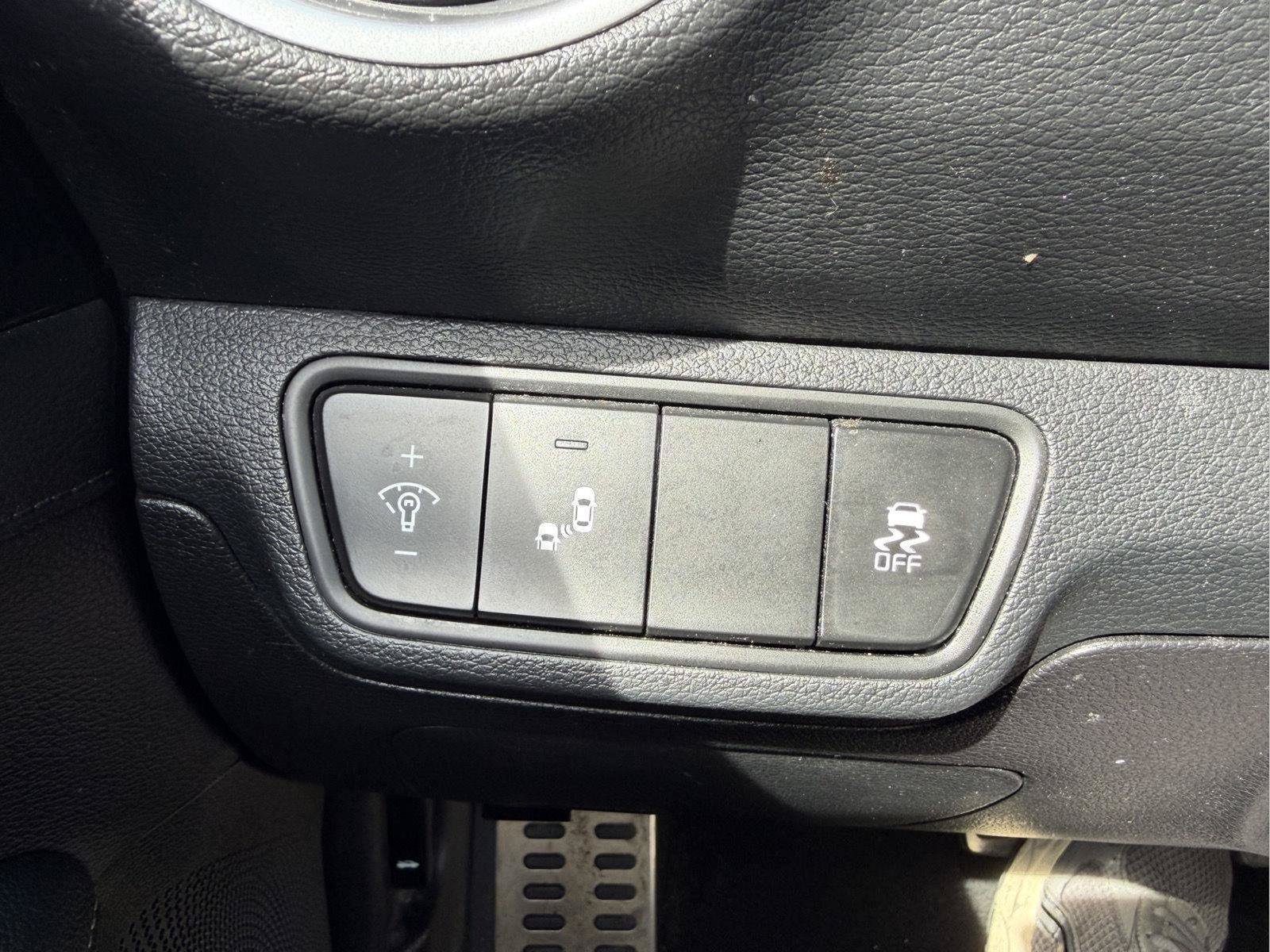 Used 2023 Kia Forte GT-Line FWD image 7