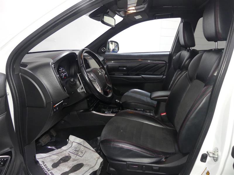 Used 2022 Mitsubishi Outlander SEL AWD/4WD image 21